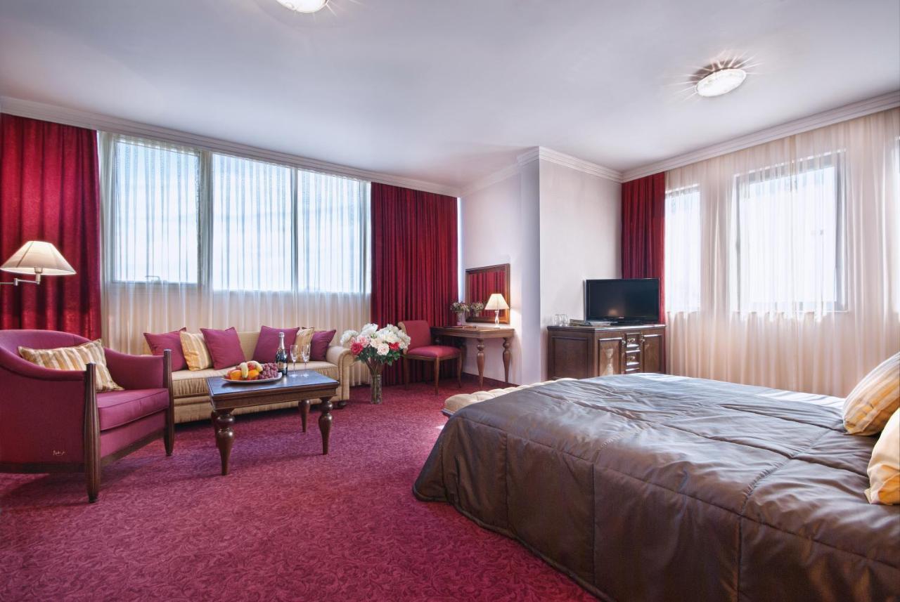 Hotel Chiirite Plovdiv Buitenkant foto
