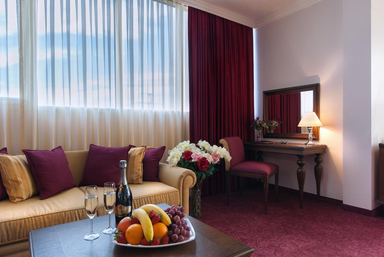 Hotel Chiirite Plovdiv Buitenkant foto