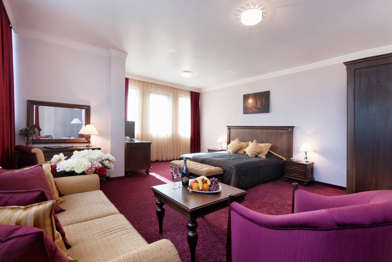 Hotel Chiirite Plovdiv Buitenkant foto